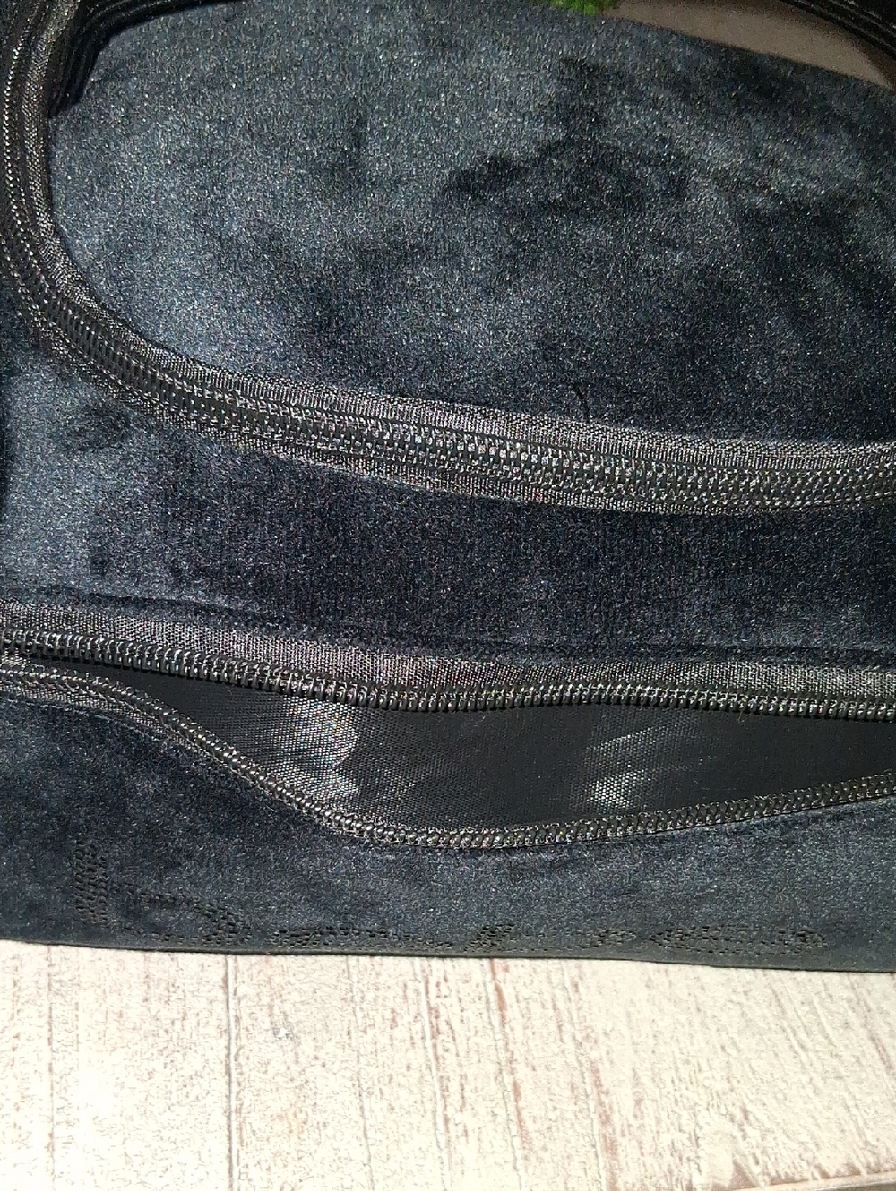 bebe Black Studded Logo Make Up Pouch NWT - Picture 4 of 10